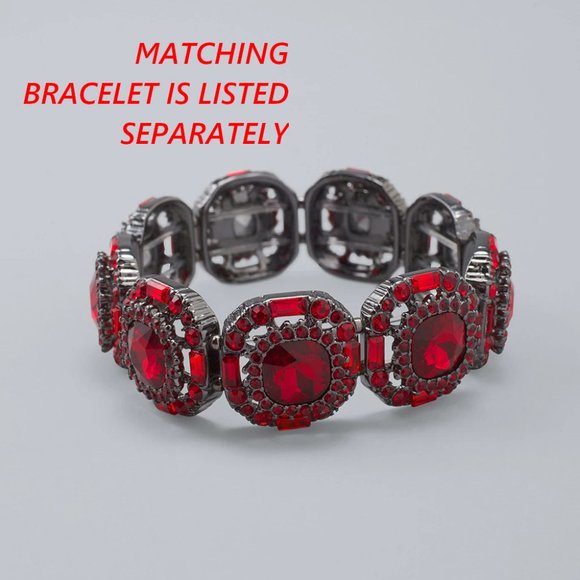 WHBM Red Crystal Glass Stud Earrings STUNNING! - Picture 3 of 5